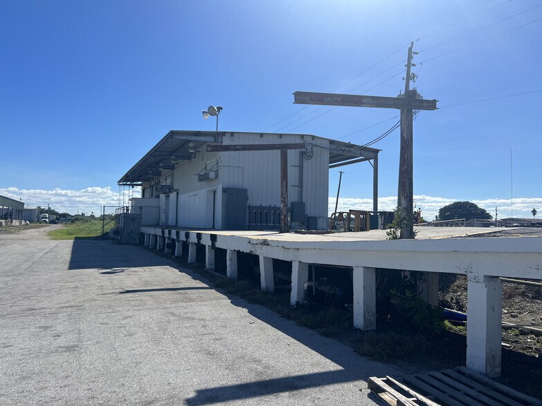 More Photos Of 1008 Railroad St, Belle Glade Specialty For Sale