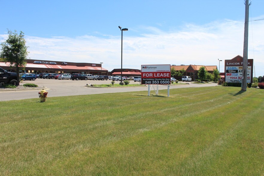 More Photos Of 2103 S Linden Rd, Flint Unknown For Lease