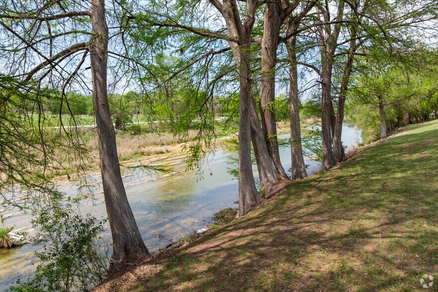 More Photos Of 1605 Water St, Kerrville Apartments For Sale