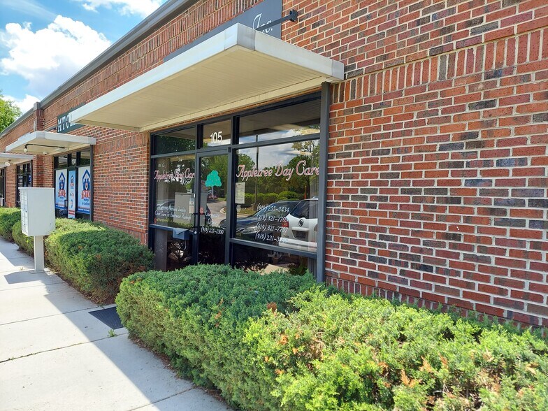 More Photos Of 500 New Hope Rd, Raleigh Light Distribution For Lease