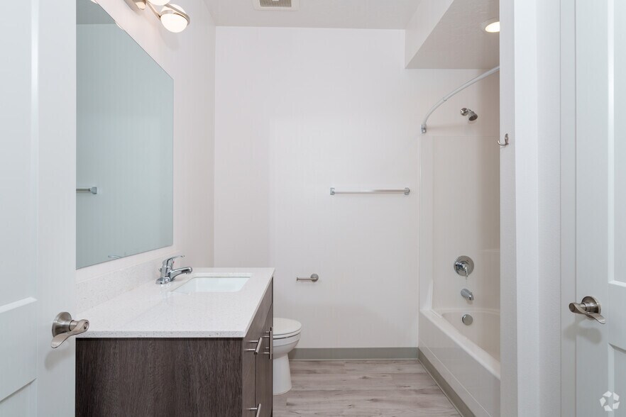 More Photos Of 3905 S Dishman Mica Rd, Spokane Valley Apartments For Sale