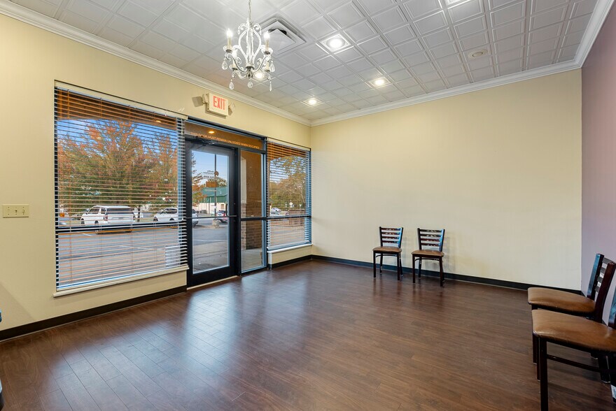 More Photos Of 2125 College Ave, Conway Freestanding For Lease