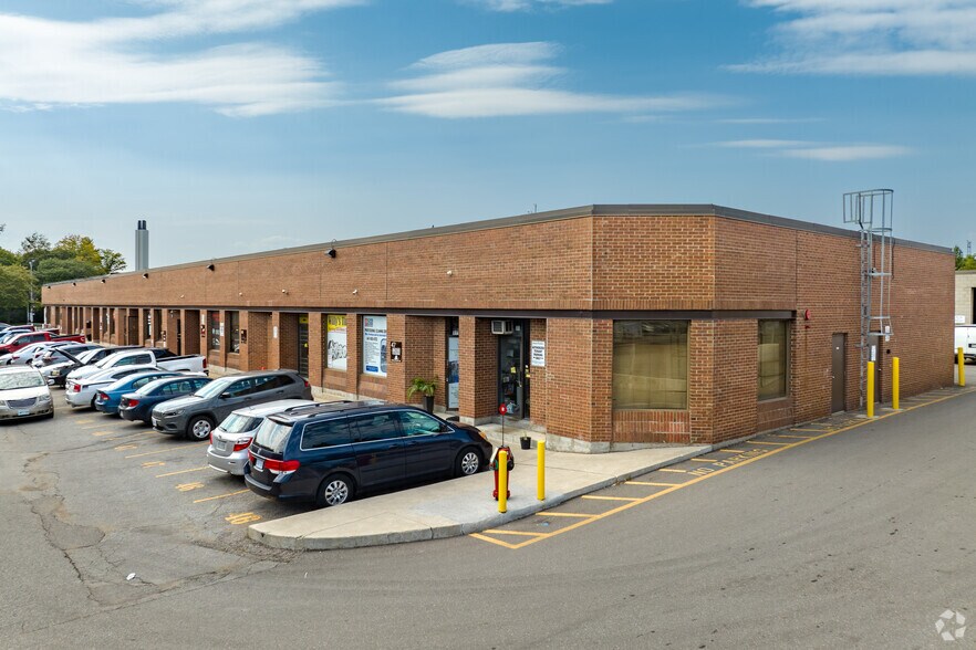 More Photos Of 4801 Keele St, Toronto Warehouse For Lease