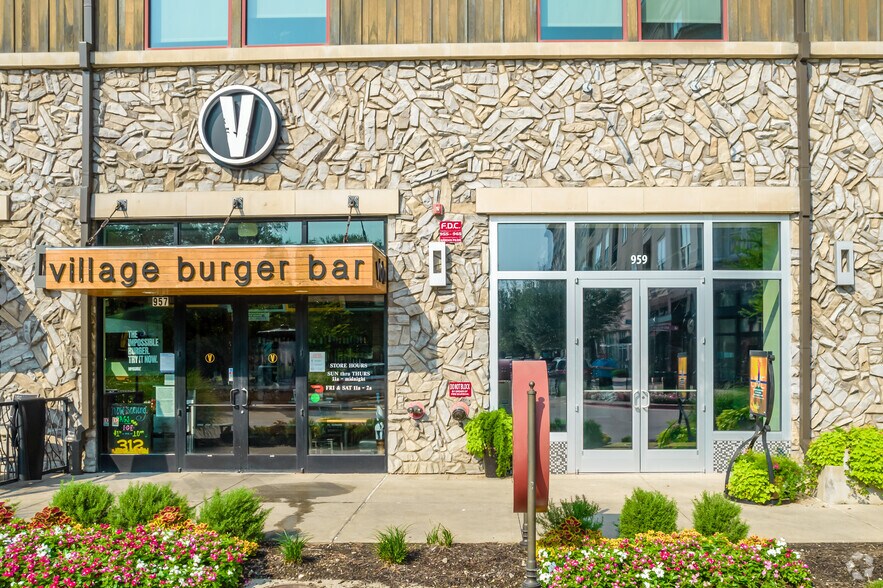 More Photos Of 985 W Bethany Dr, Allen Unknown For Sale