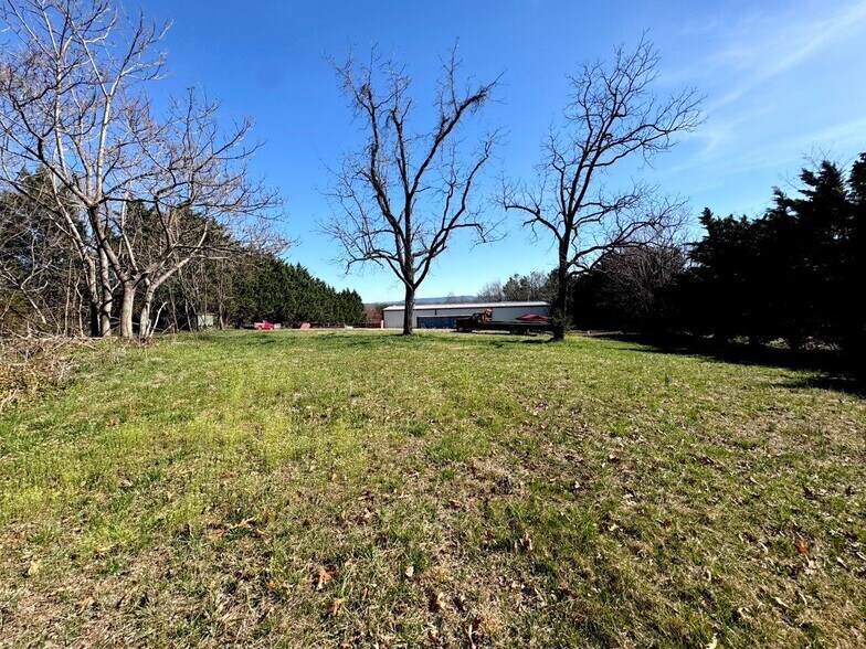 More Photos Of 2841 Old Franklin Tpke, Rocky Mount Auto Repair For Sale