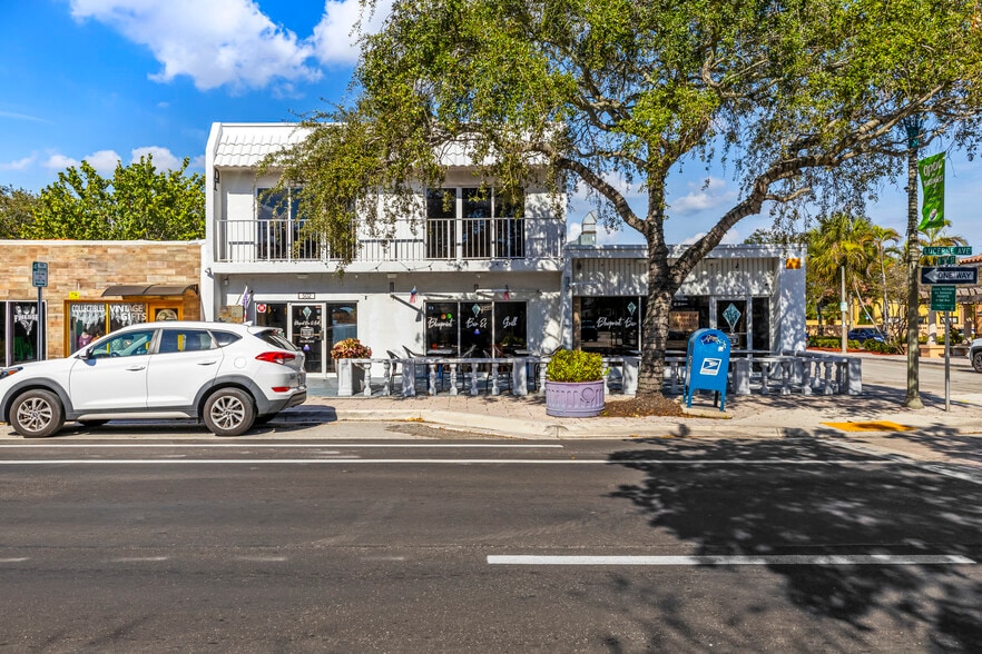 More Photos Of 502-504 Lucerne Ave, Lake Worth Restaurant For Lease