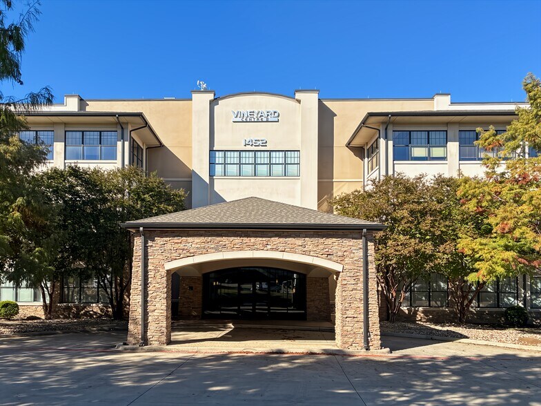 More Photos Of 1452 Hughes Rd, Grapevine Coworking Space