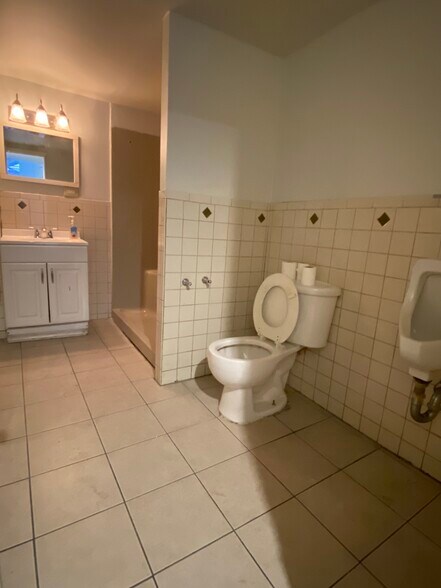 More Photos Of 80-90 Harrison Ave, Jersey City Flex For Lease