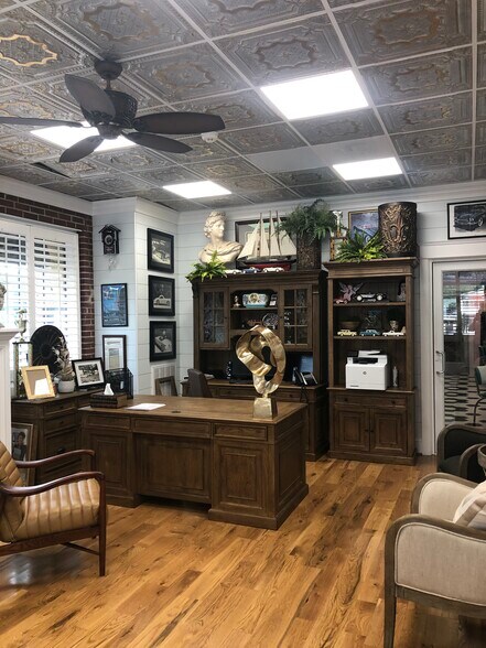 More Photos Of 10601 Commerce St, Summerville Auto Dealership For Sale