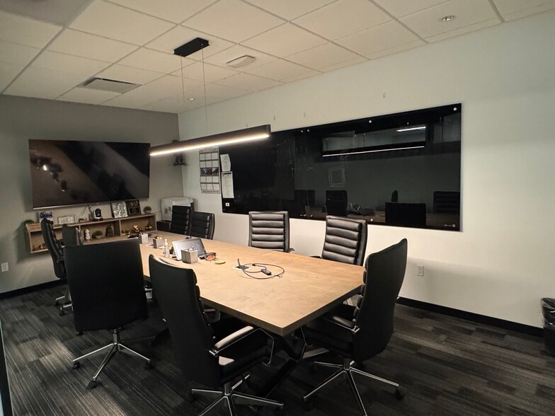 More Photos Of 2146 N Karwick Rd, Michigan City Office For Lease