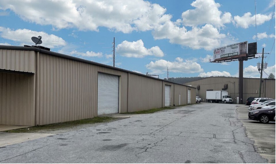 More Photos Of 10147 Industrial Dr NE, Covington Distribution For Lease