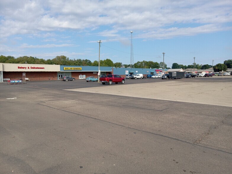 More Photos Of 70 N Plains Rd, The Plains Storefront Retail Office For Lease