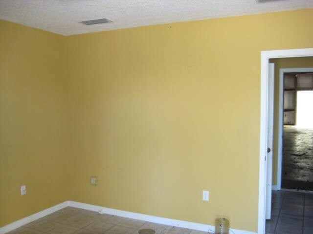 More Photos Of 10600 Theresa Dr, Jacksonville Industrial For Lease