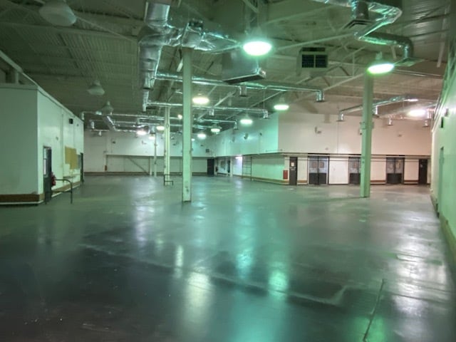 More Photos Of 10 Middletown Ave, North Haven Warehouse For Lease