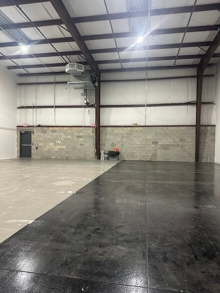 More Photos Of 161 Commerce Rd, Boynton Beach Warehouse For Sale