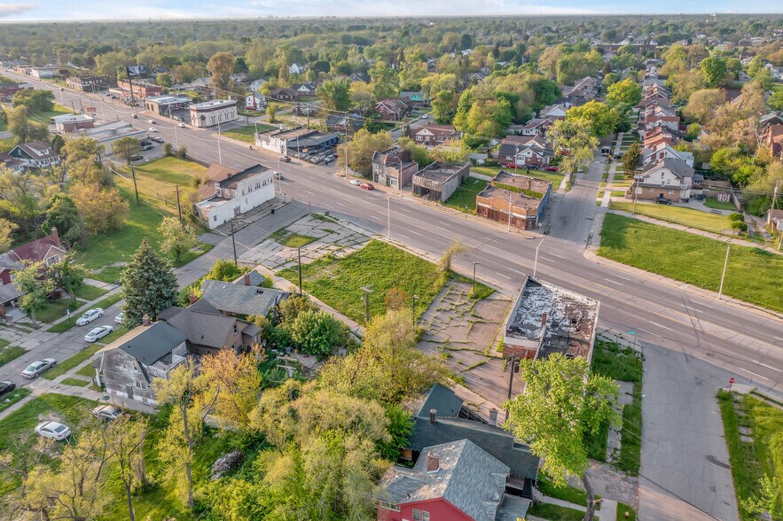 More Photos Of 11825 W Grand River, Detroit Land For Sale