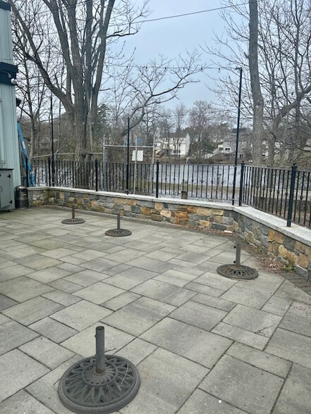 More Photos Of 969 Washington St, Weymouth Bar For Sale