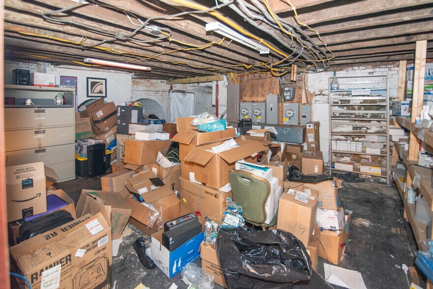 More Photos Of 405 N Paca St, Baltimore Storefront Retail Office For Sale