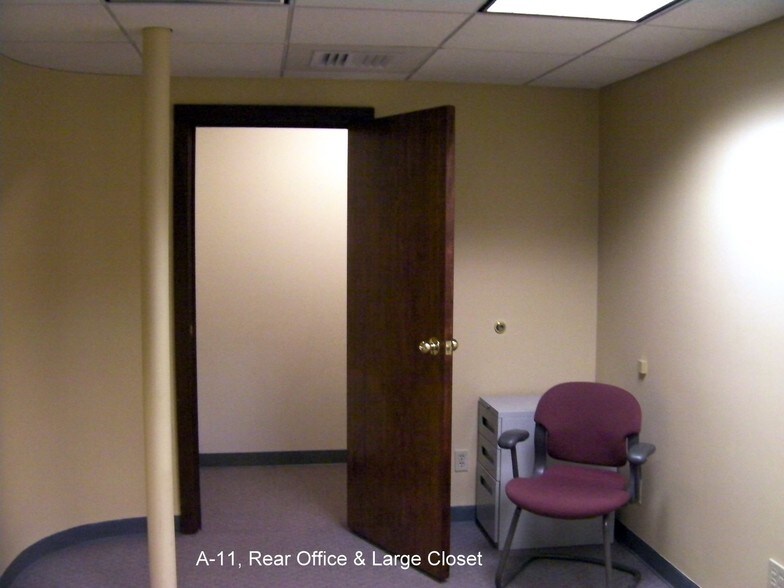 More Photos Of 1768 Storrs Rd, Mansfield Office For Lease