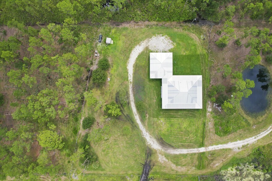 Primary Photo Of 8146 Tropicaire Blvd, North Port Specialty For Sale