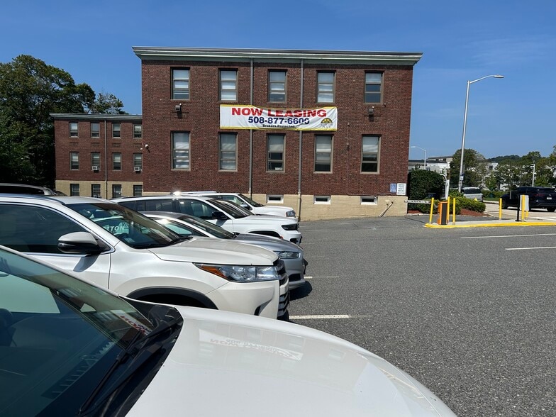 More Photos Of 35 Harvard St, Worcester Office For Lease