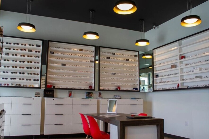 More Photos Of 7673 Perkins Rd, Baton Rouge Storefront For Lease