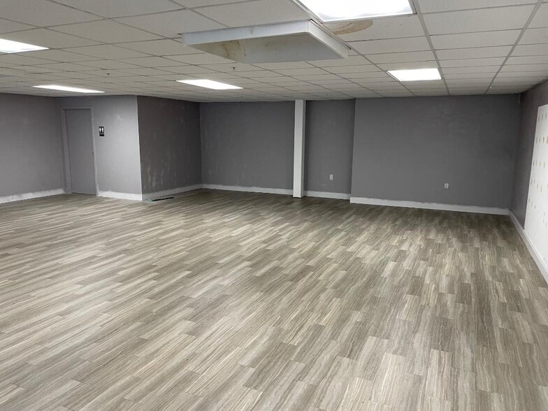 More Photos Of 8833 Belair Rd, Baltimore Unknown For Lease