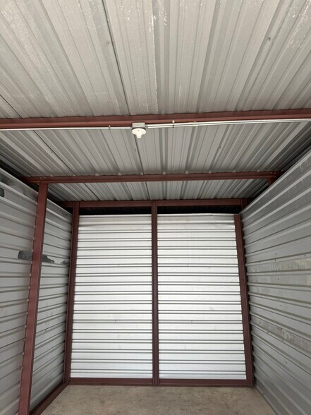 More Photos Of 1424 N Gulf Ave, Crystal River Self Storage For Lease