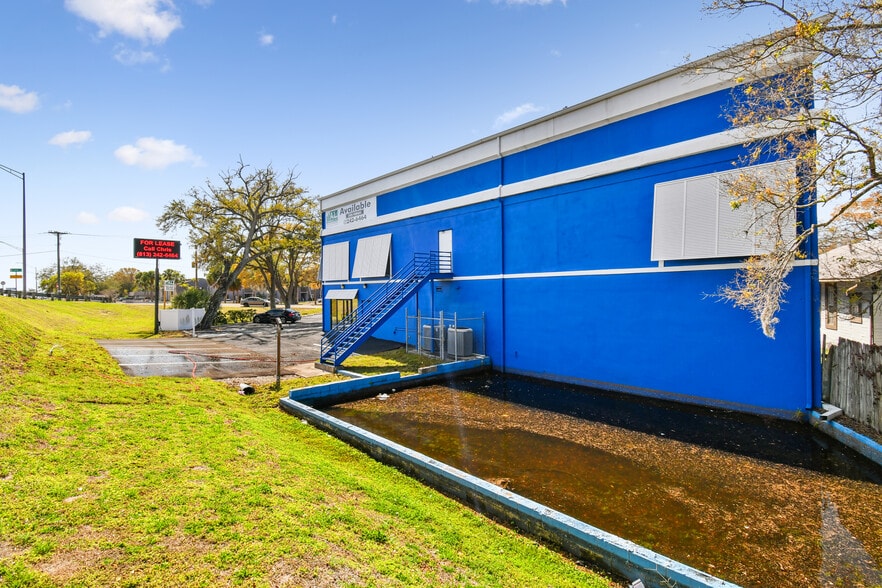 More Photos Of 9102 N Dale Mabry Hwy, Tampa Storefront Retail Office For Sale