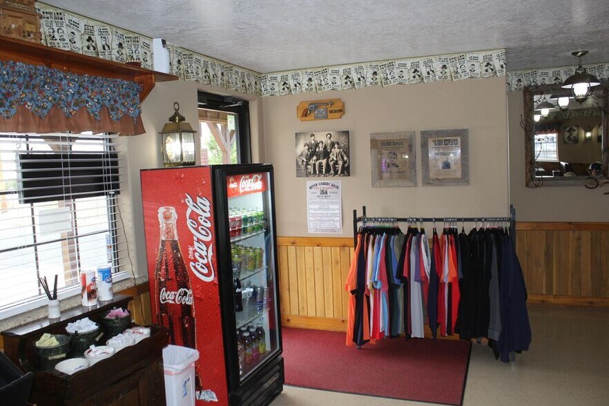 More Photos Of 339 S Highway 89, Circleville Hotel For Sale