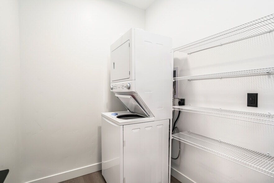 More Photos Of 1441-1461 NW 4th St, Redmond Apartments For Sale