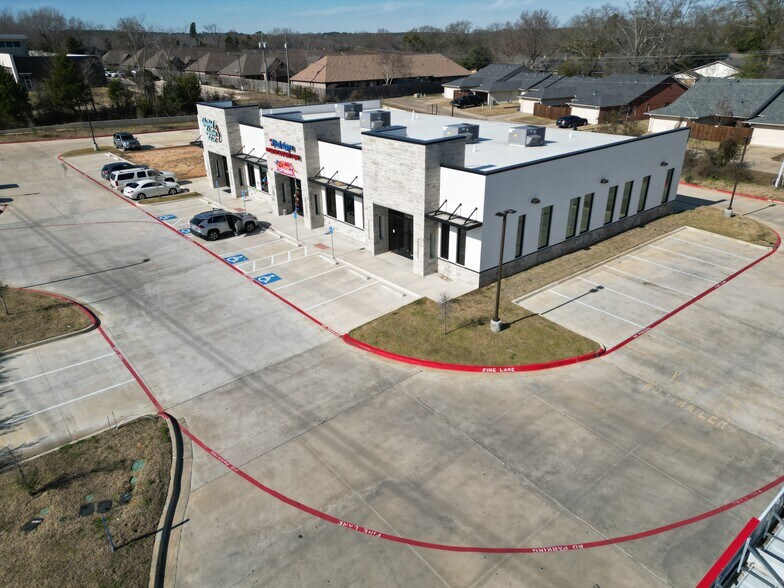 Primary Photo Of 1011 W Grande Blvd, Tyler Healthcare For Lease