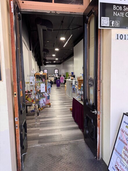 More Photos Of 1017 Front St, Sacramento Storefront Retail Office For Sale