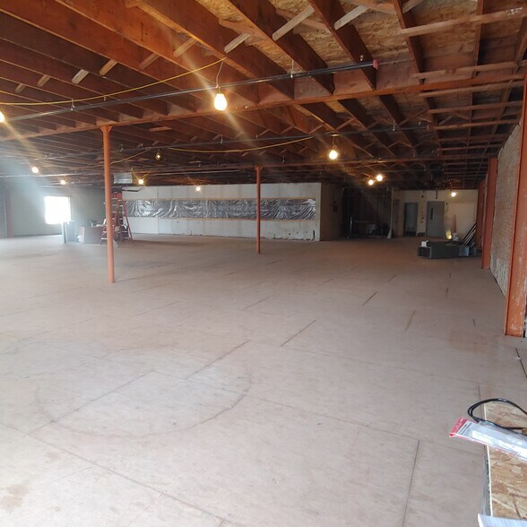More Photos Of 101-103 S Washington Ave, Wellington Office For Lease