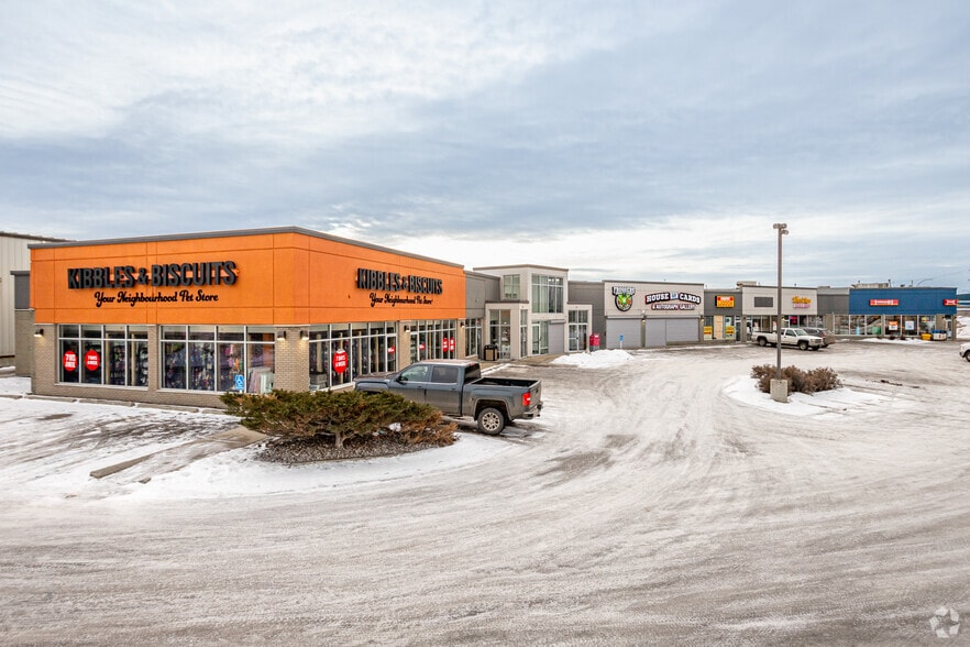 More Photos Of 15505-15531 118th Ave, Edmonton Storefront Retail Office For Lease