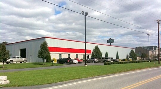 More Photos Of 1521 E Commerce Ave, Carlisle Warehouse For Lease