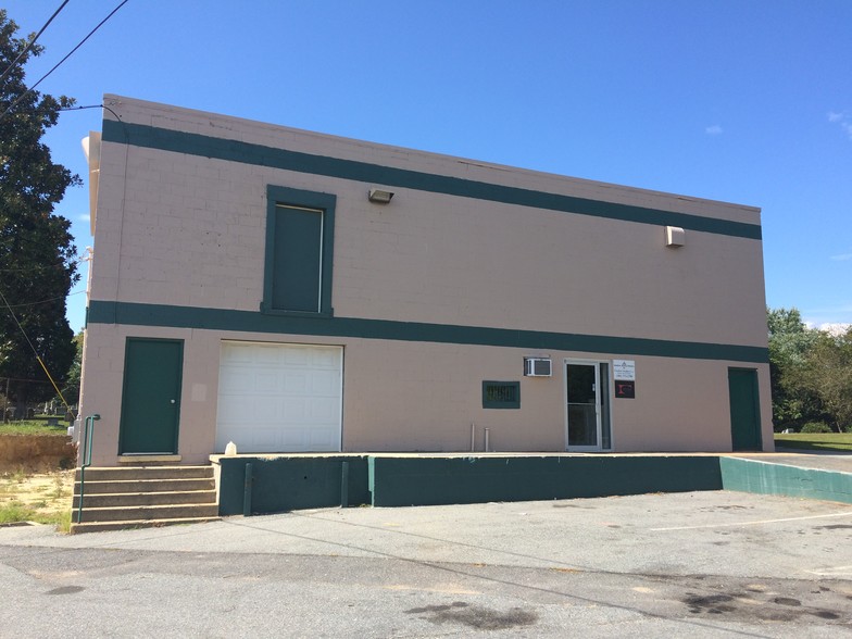 More Photos Of 46B Solomons Island Rd, Prince Frederick Warehouse For Lease