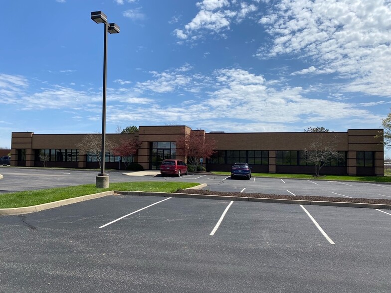 More Photos Of 1890 Commerce Center Blvd, Fairborn Office For Lease