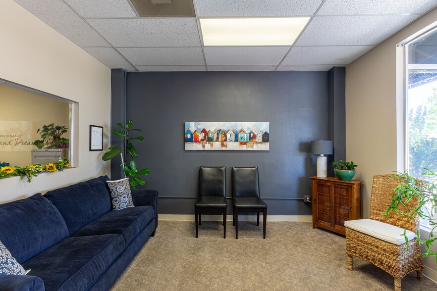 More Photos Of 340 Central Ave, Coos Bay Medical For Lease