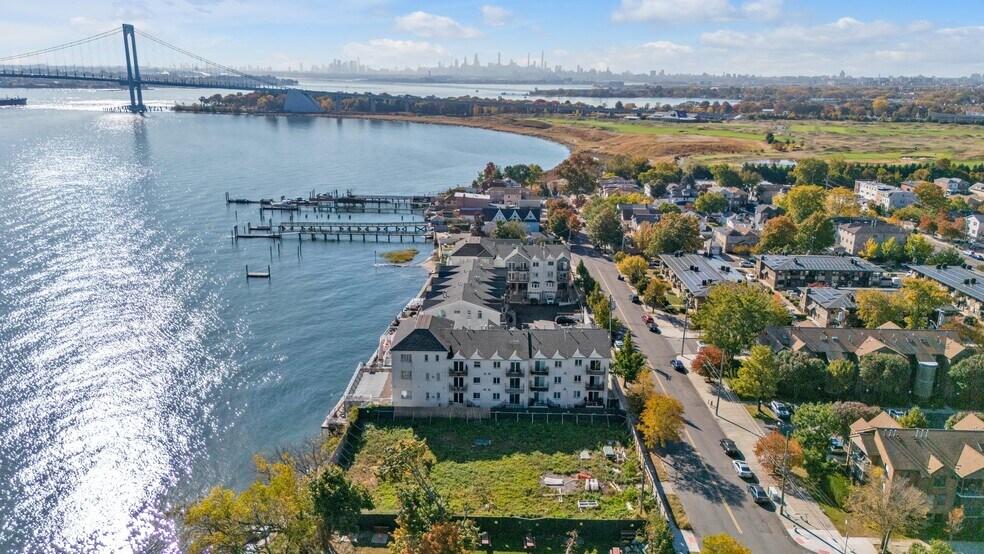 More Photos Of 2670 Schurz Avenue, Bronx Land For Sale