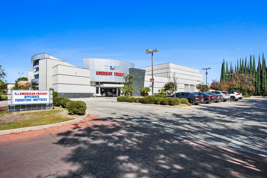 More Photos Of 18714 S Gridley Rd, Cerritos Freestanding For Lease