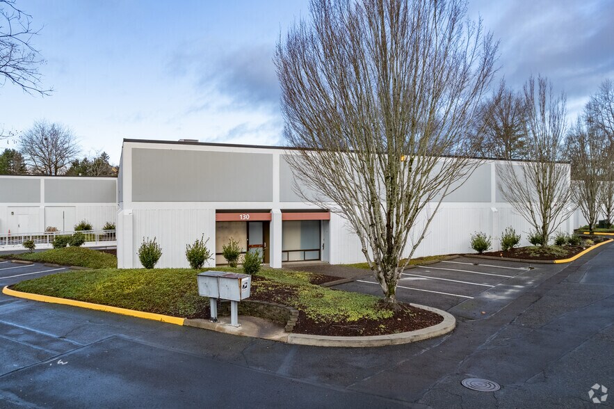 More Photos Of 10950 SW 5th St, Beaverton Warehouse For Lease