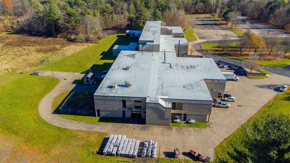 More Photos Of 275 Portsmouth Ave, Stratham Light Manufacturing For Sale