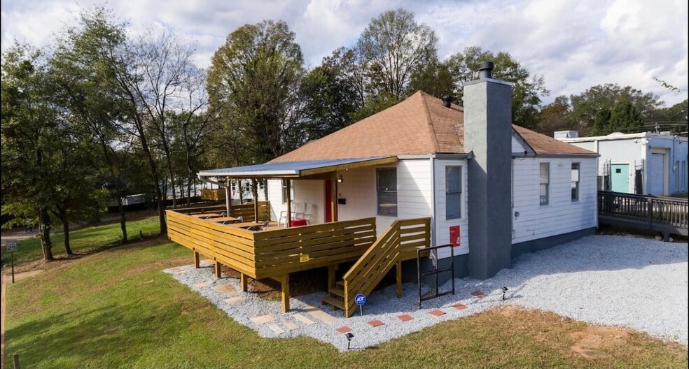 Primary Photo Of 318 Patterson Ave, Scottdale Religious Facility For Sale