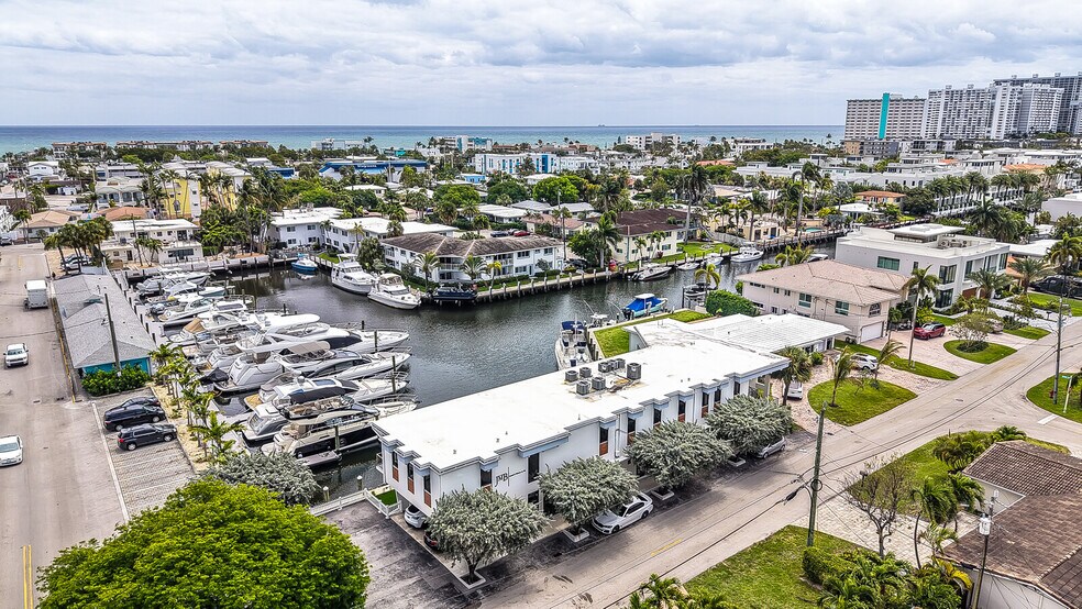 More Photos Of 4322-4334 E Tradewinds Ave, Lauderdale-by-the-Sea Loft Creative Space For Lease