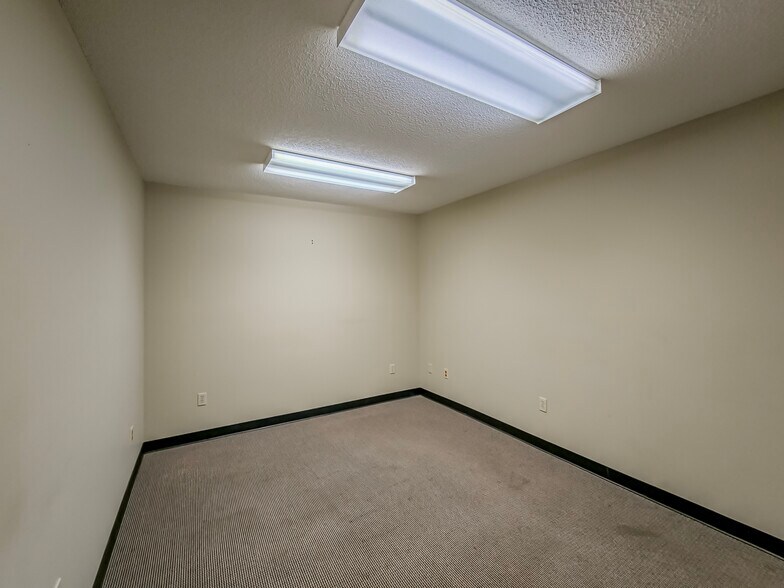 More Photos Of 2773 Marshall Dr, Tifton Warehouse For Sale