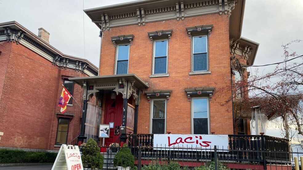 More Photos Of 304 Hawley Ave, Syracuse Restaurant For Lease