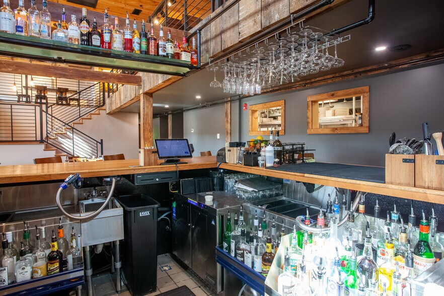 More Photos Of 117 Burgoyne Rd, Ticonderoga Restaurant For Sale