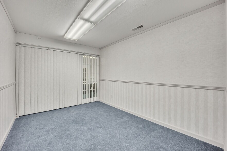 More Photos Of 2924 Beacon St, Colorado Springs Medical For Sale