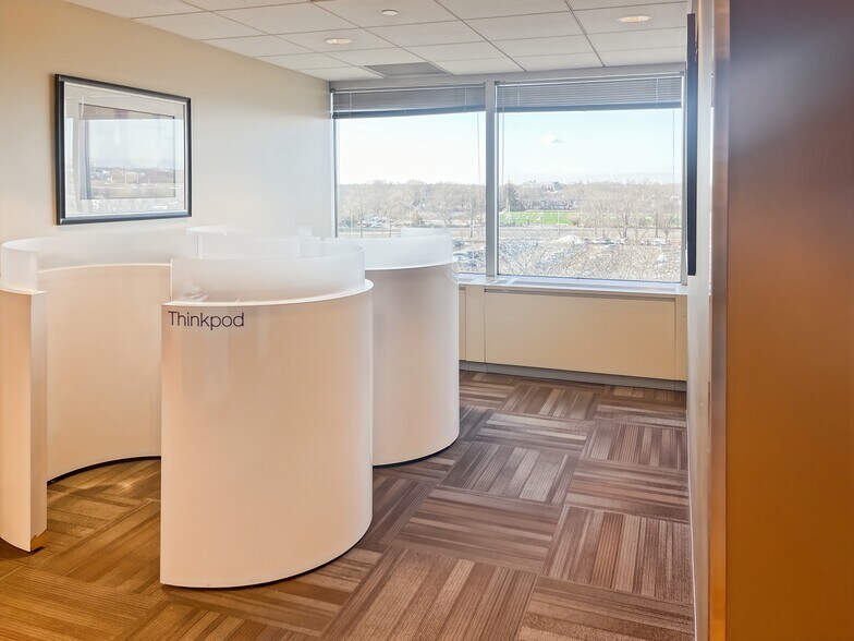 More Photos Of RXR Plz, Uniondale Coworking Space